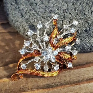 New Vintage Topaz Brown Austrian Crystal Brooch
